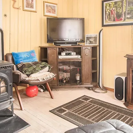 Сasa de vacaciones 3 Bedroom Cozy In